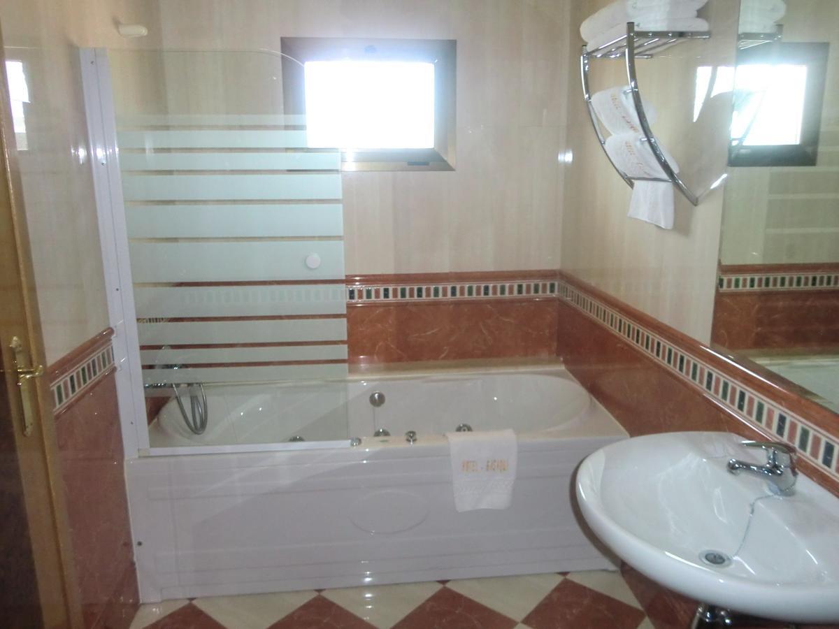 Hotel Gasaqui Ayelo de Malferit Стая снимка